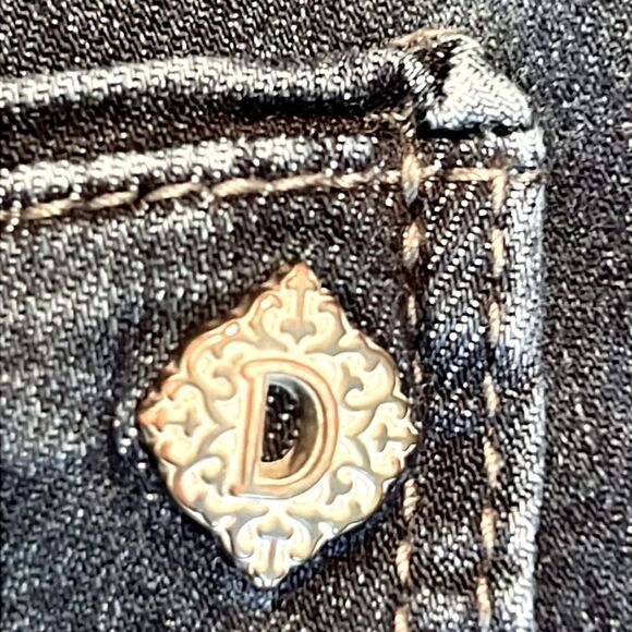 DemocracyโJeans Absolution 8 - Picture 5 of 9